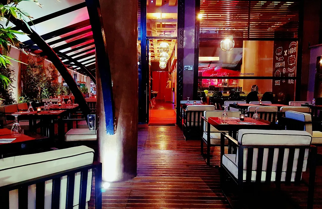 Fashion Hotel-1